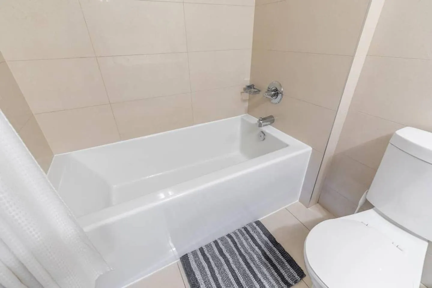 Holiday home Luxury 1Br Condo - King Bed With City Views Toronto